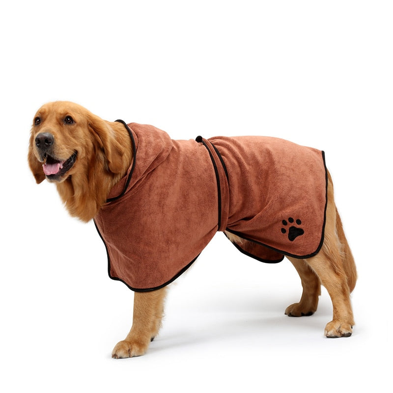 QUICKLY ABSORBING DOG BATHROBE